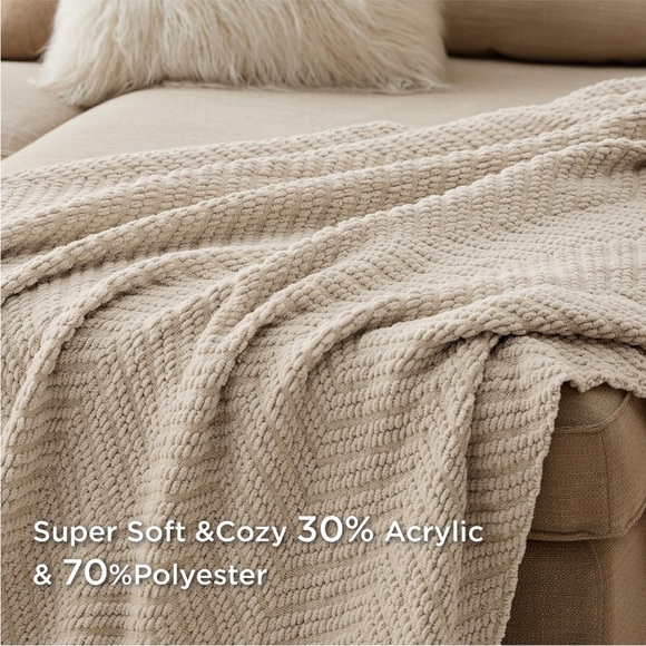 West Elm Oatmeal Light Tan Brown Fringe Chevron Throw Blanket Indoor Luxury Gift - Picture 3 of 13